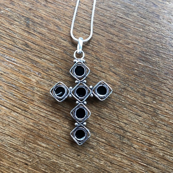 Black onyx stone cross necklace NWT - Picture 4 of 5